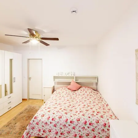 Ferienwohnung Beach Suite דירה שרבאוץ